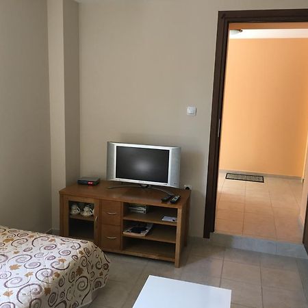 היסריה Guest House Nadezhda מראה חיצוני תמונה