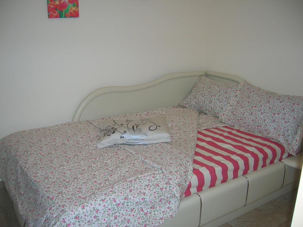 היסריה Guest House Nadezhda חדר תמונה